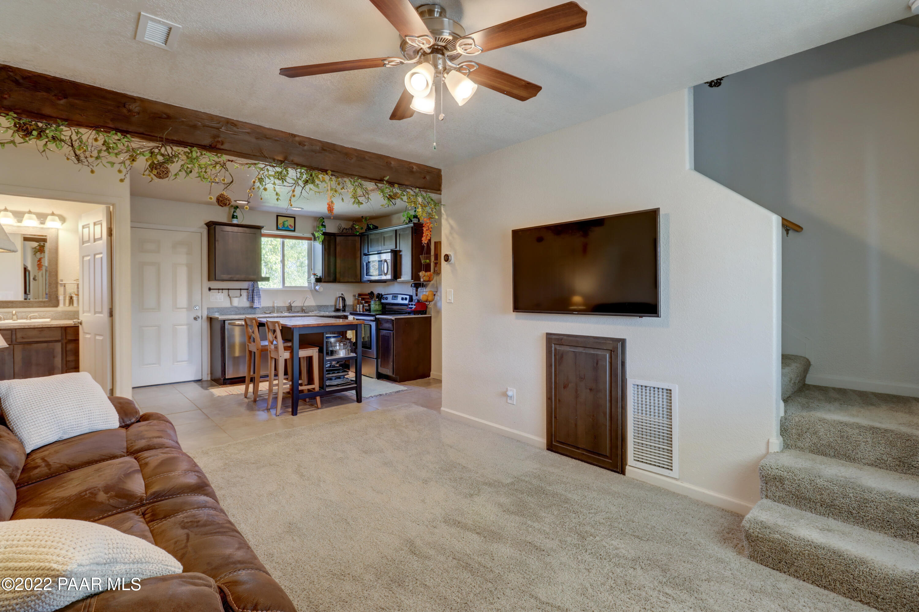 2290 West Canta Libre Road Chino Valley, AZ 86323 - Photo 6 of 45 006_Living Room