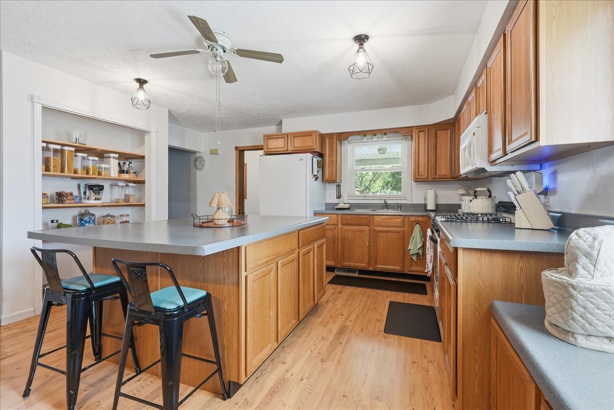 500 North Pearl Street Forrest, IL 61741 - Photo 10 of 40
