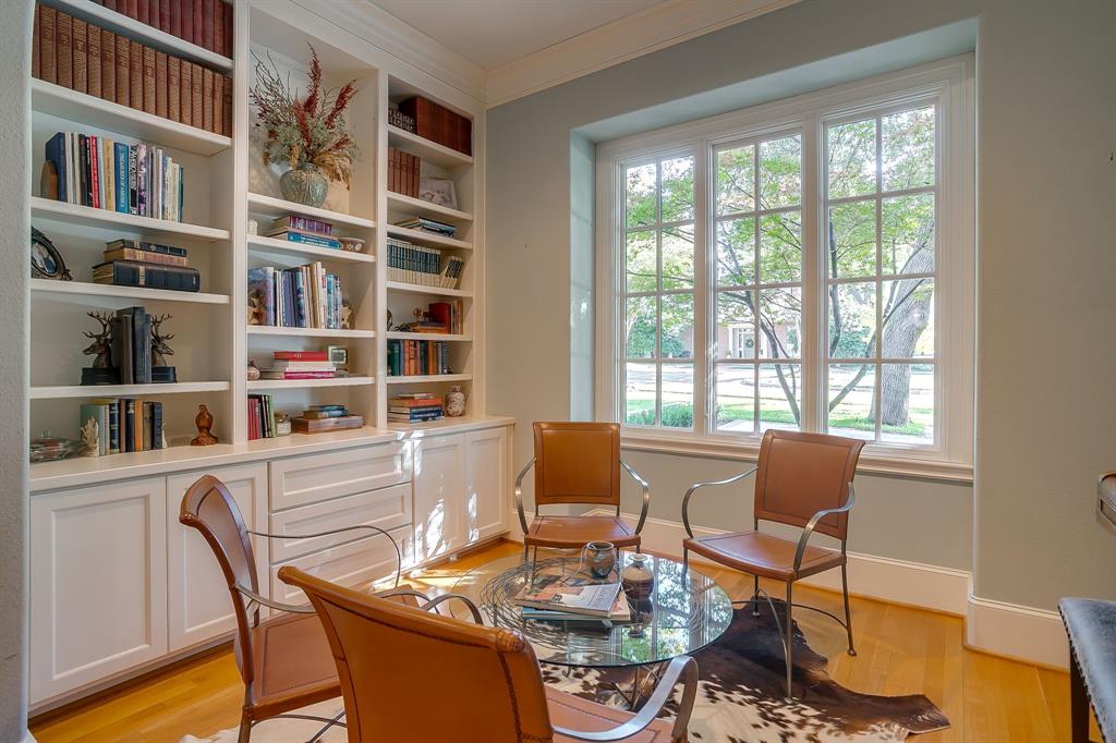 1620 Western Avenue Fort Worth, TX 76107 - Photo 15 of 40 a dining room with furniture and a floor to ceiling window