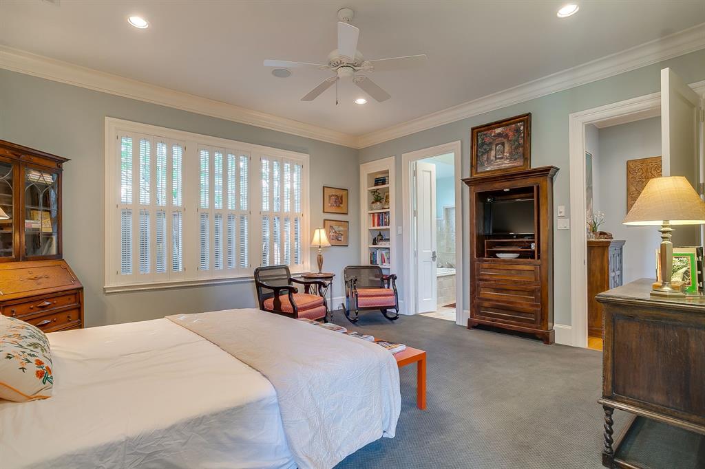 1620 Western Avenue Fort Worth, TX 76107 - Photo 25 of 40 a bedroom with a bed and furniture