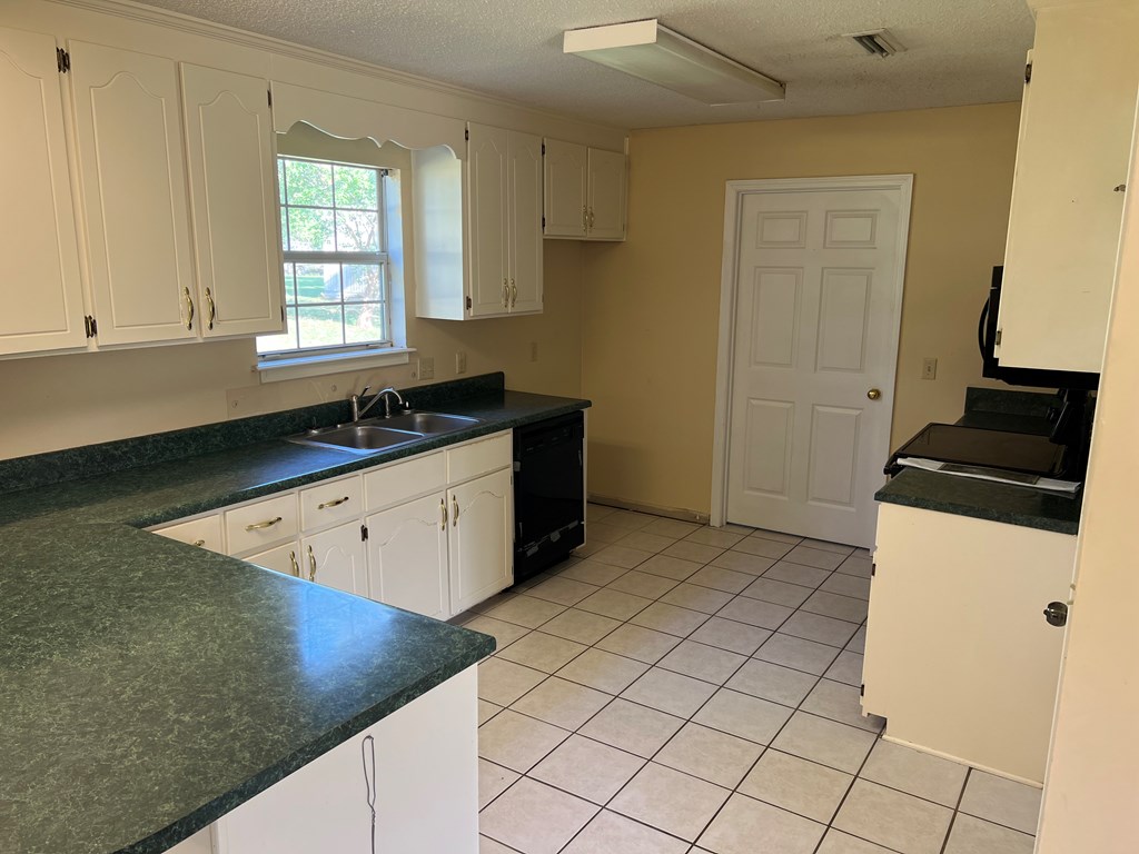 1619 Blackman Road Dothan, AL 36301 - Photo 16 of 29