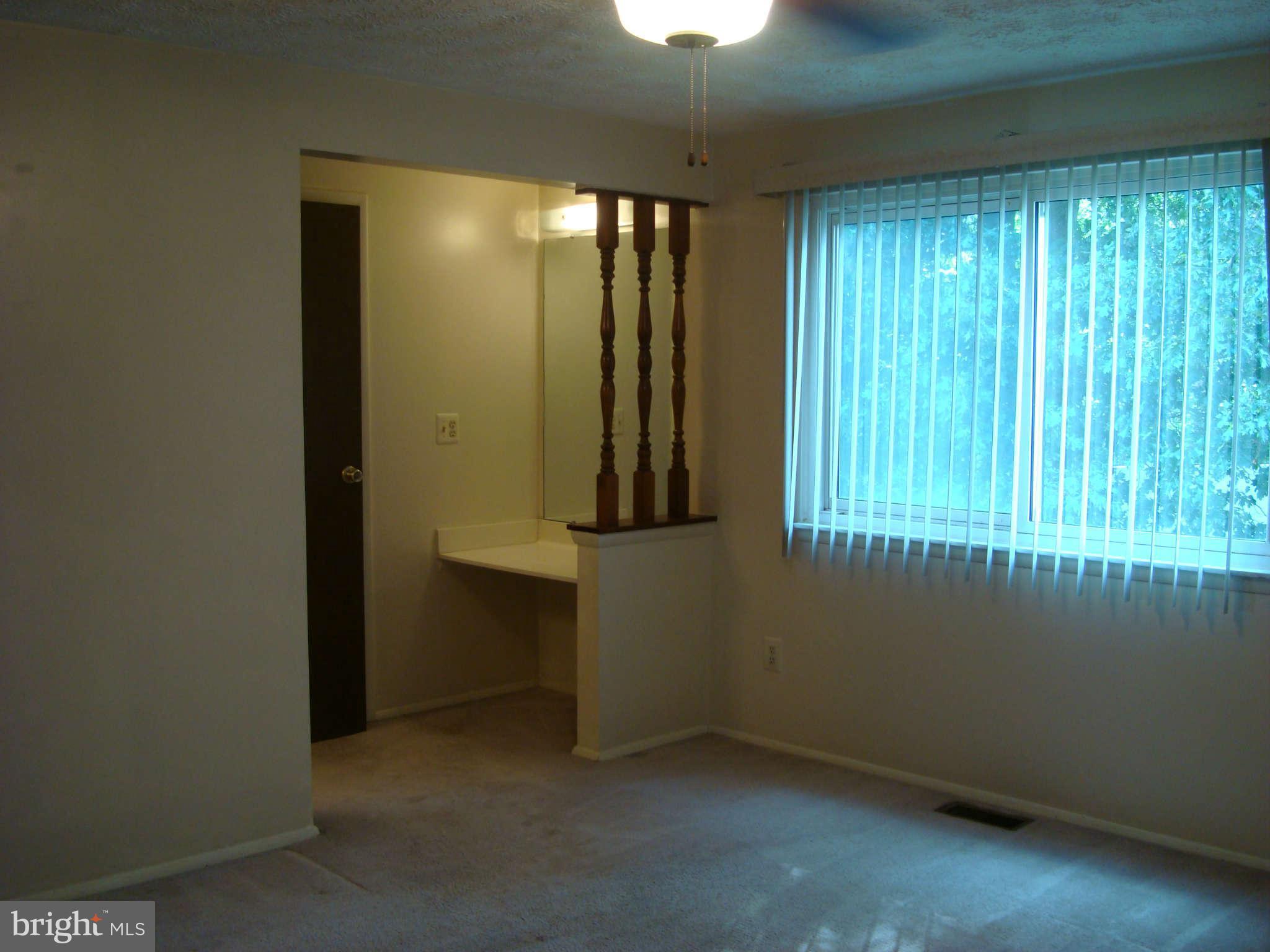 533 Fuselage Avenue Baltimore, MD 21221 - Photo 15 of 27 Bedroom Master