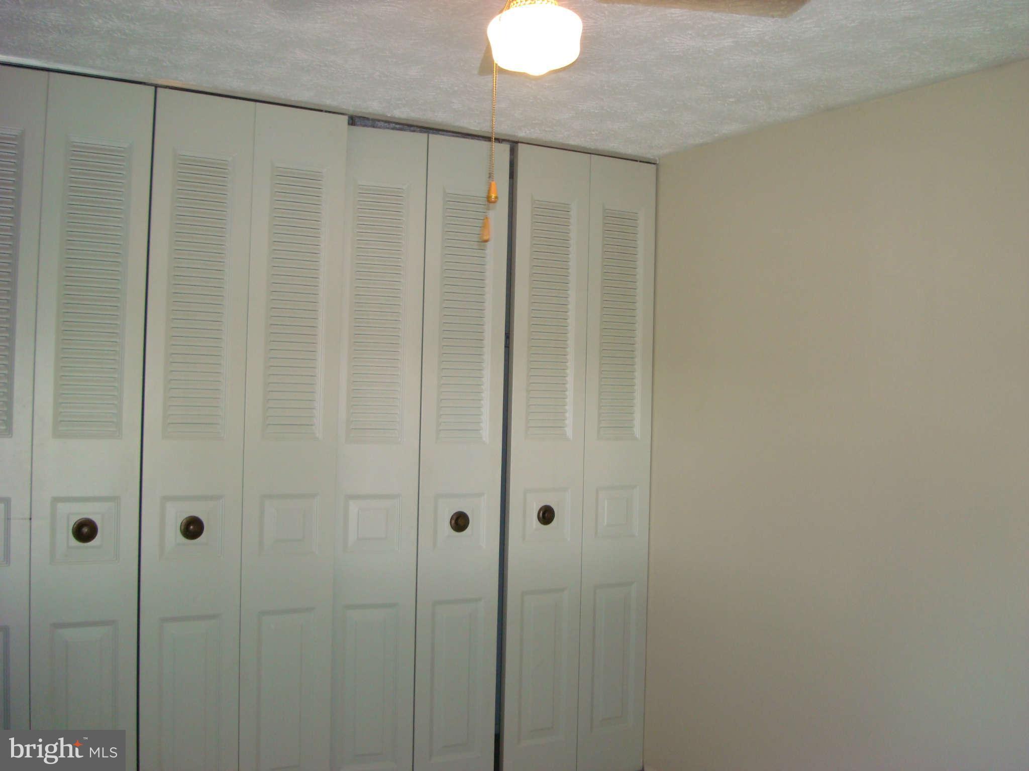 533 Fuselage Avenue Baltimore, MD 21221 - Photo 19 of 27 Bedroom