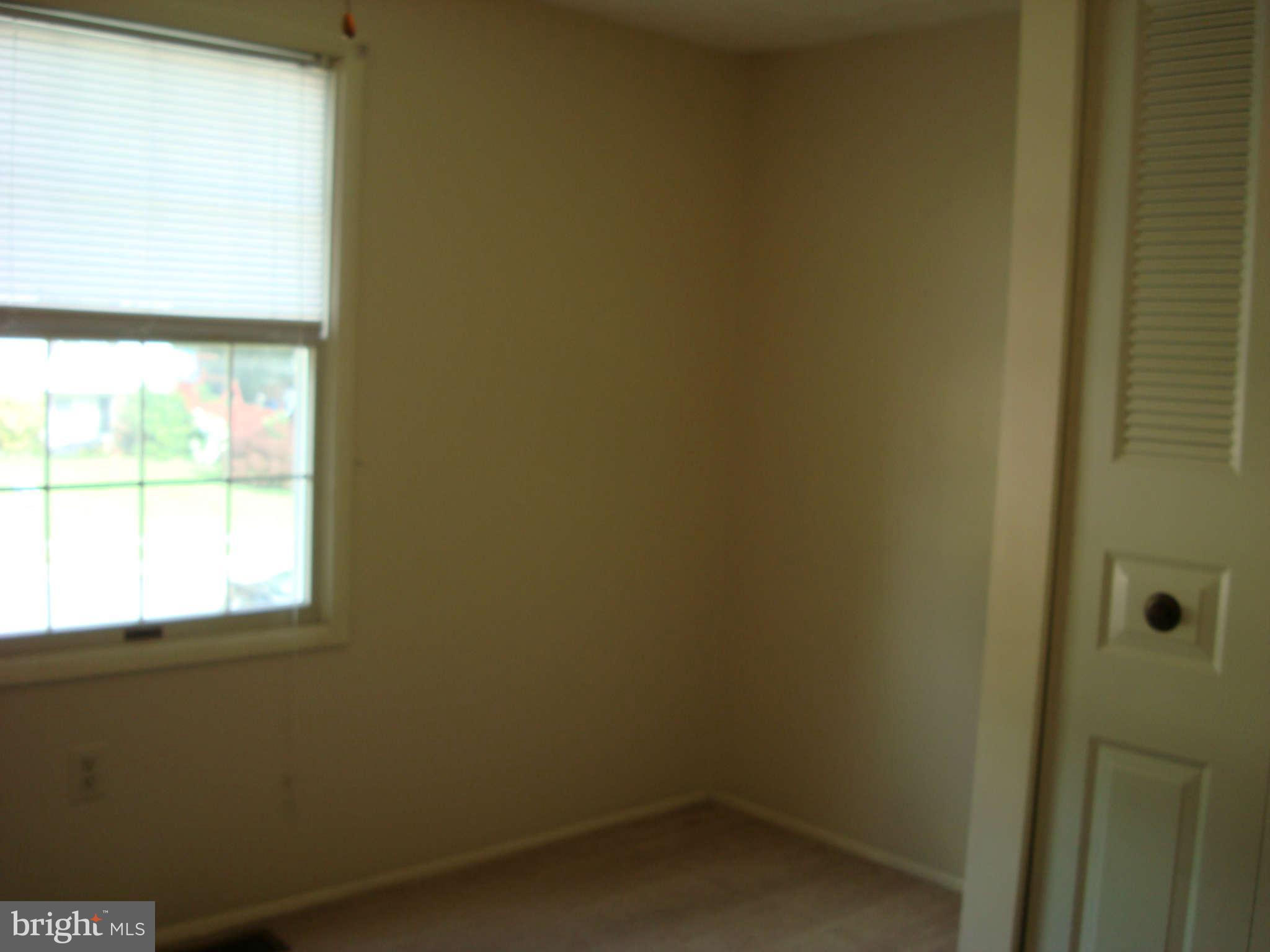 533 Fuselage Avenue Baltimore, MD 21221 - Photo 20 of 27 Bedroom