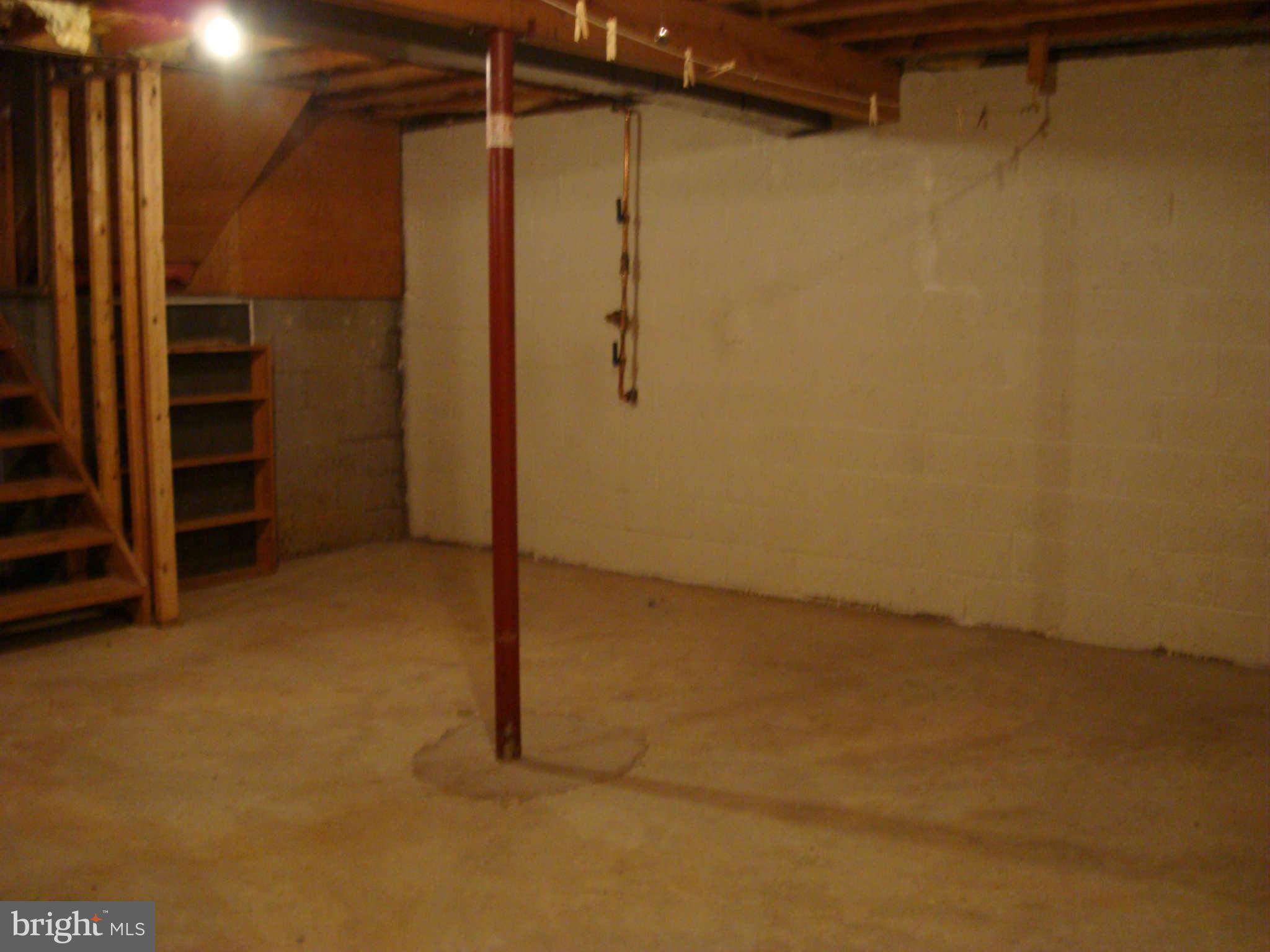 533 Fuselage Avenue Baltimore, MD 21221 - Photo 22 of 27 Basement
