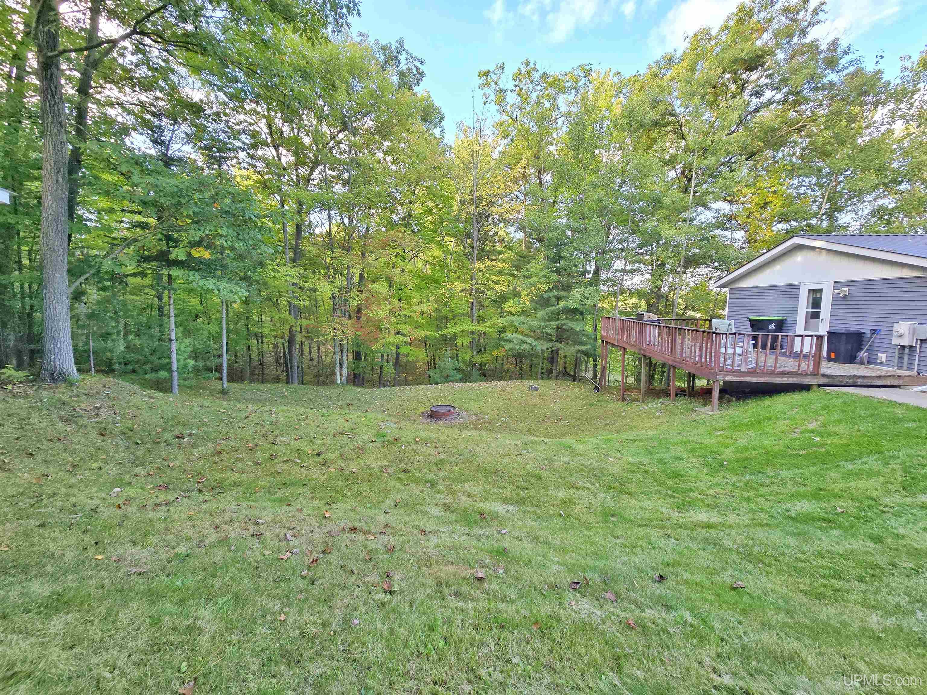 659 Roosevelt Road Niagara, WI 54151 - Photo 5 of 40