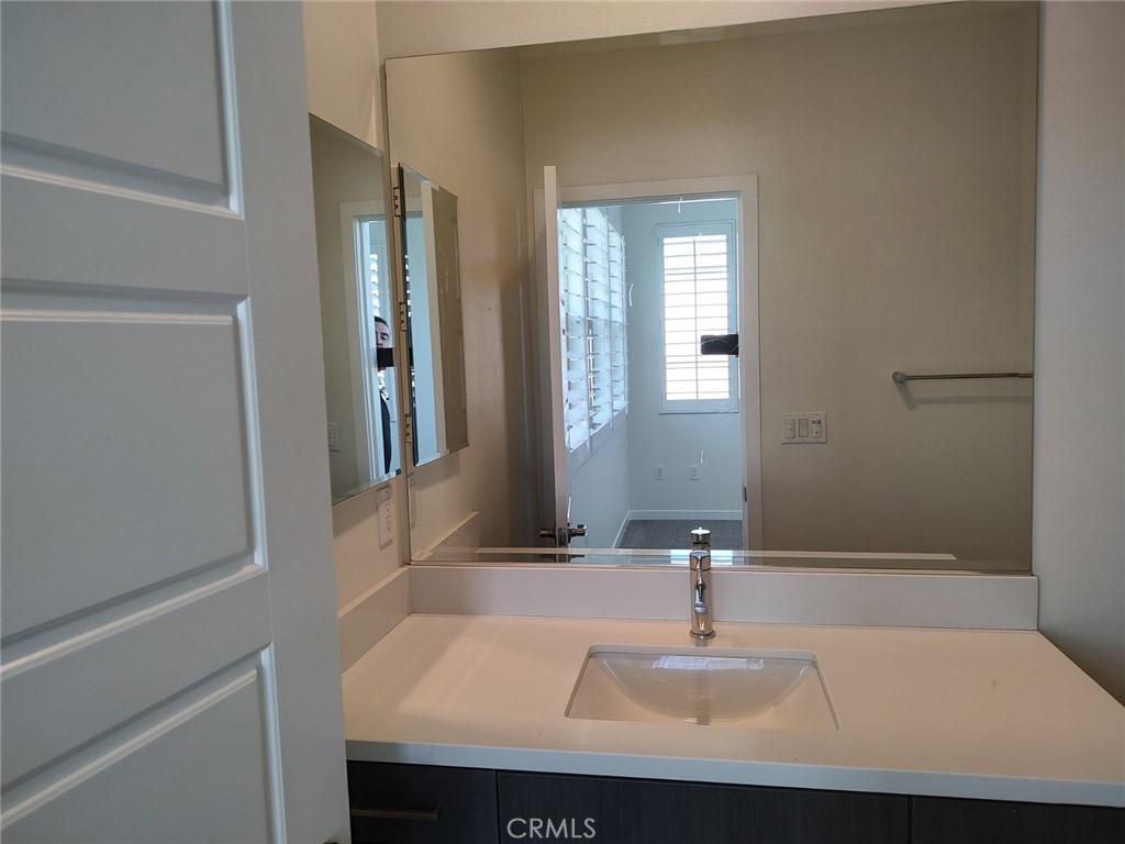 202 Paramount Irvine, CA 92618 - Photo 21 of 24