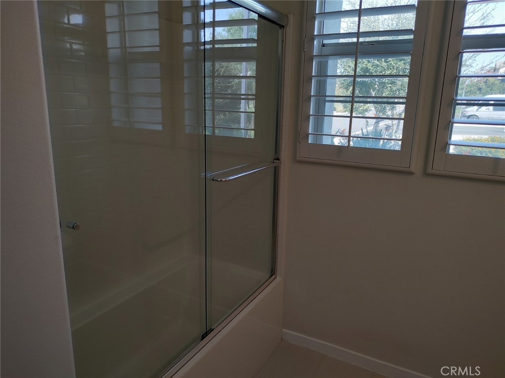 202 Paramount Irvine, CA 92618 - Photo 5 of 24