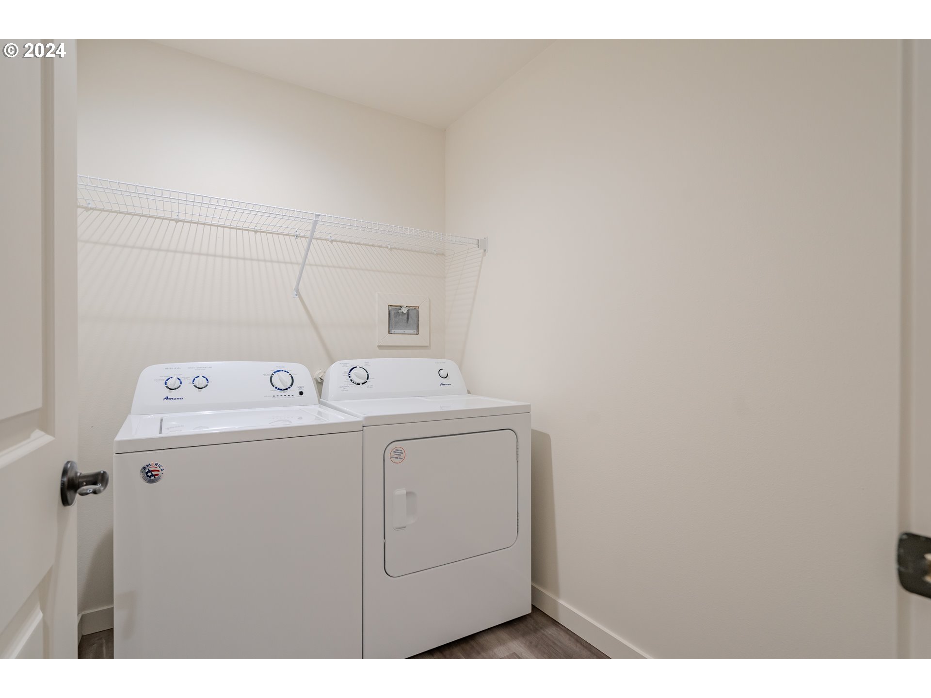 349 South 69th Place Ridgefield, WA 98642 - Photo 26 of 45 a utility room with dryer and washer