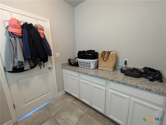 $2,295 | 892 Maple Drive, New Braunfels, TX 78130