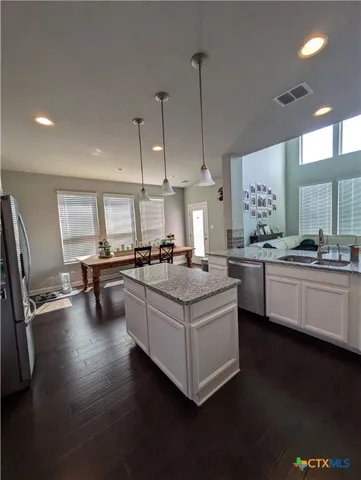 $2,295 | 892 Maple Drive, New Braunfels, TX 78130