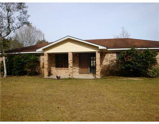 8845 Augusta Road Moss Point, MS 39562 - Photo 1 of 3 Primary Photo