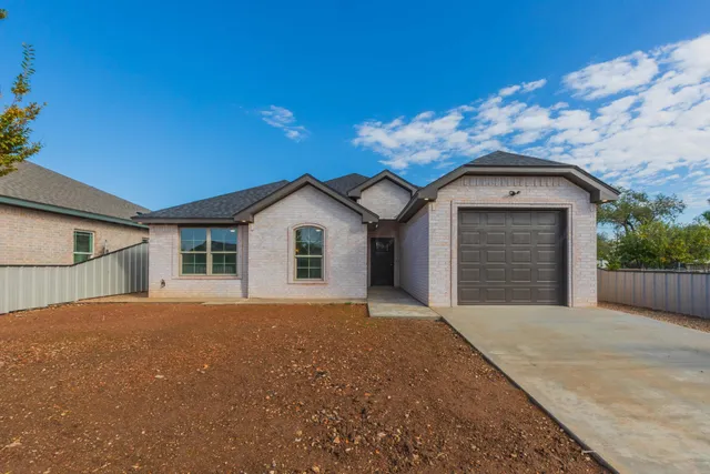 $235,000 | 3811 Northeast 10th Avenue, Amarillo, TX 79107