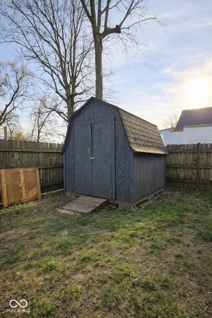 $189,000 | 522 East 4th St Road, Seymour, IN 47274
