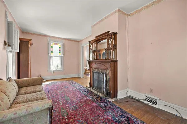 $259,000 | 222 West Gay Street, Warrensburg, MO 64093