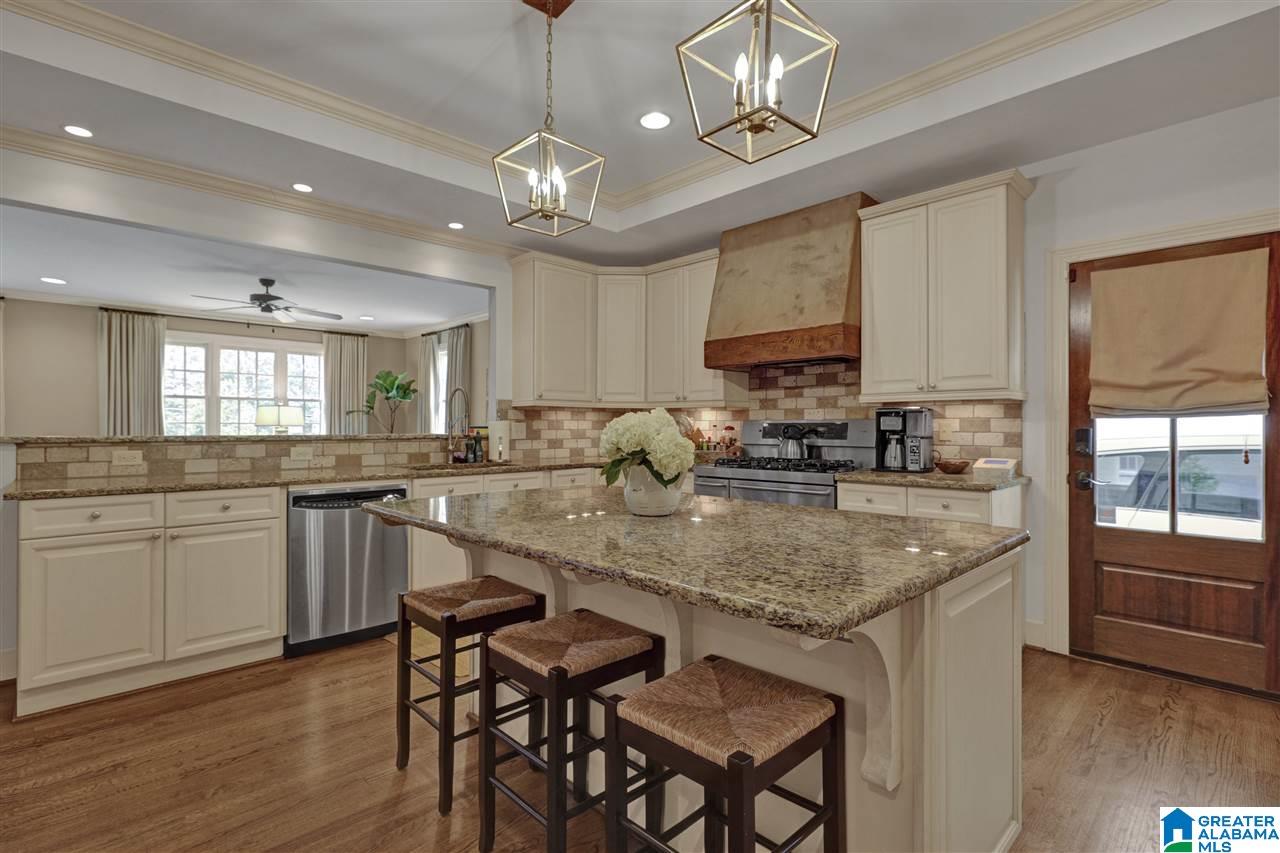 1829 Shades Crest Road Birmingham, AL 35216 - Photo 9 of 50