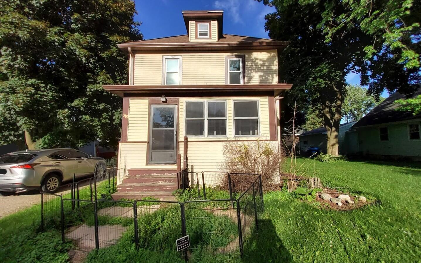 315 North Lockin Street Brandon, WI 53919 - Photo 1 of 11 1