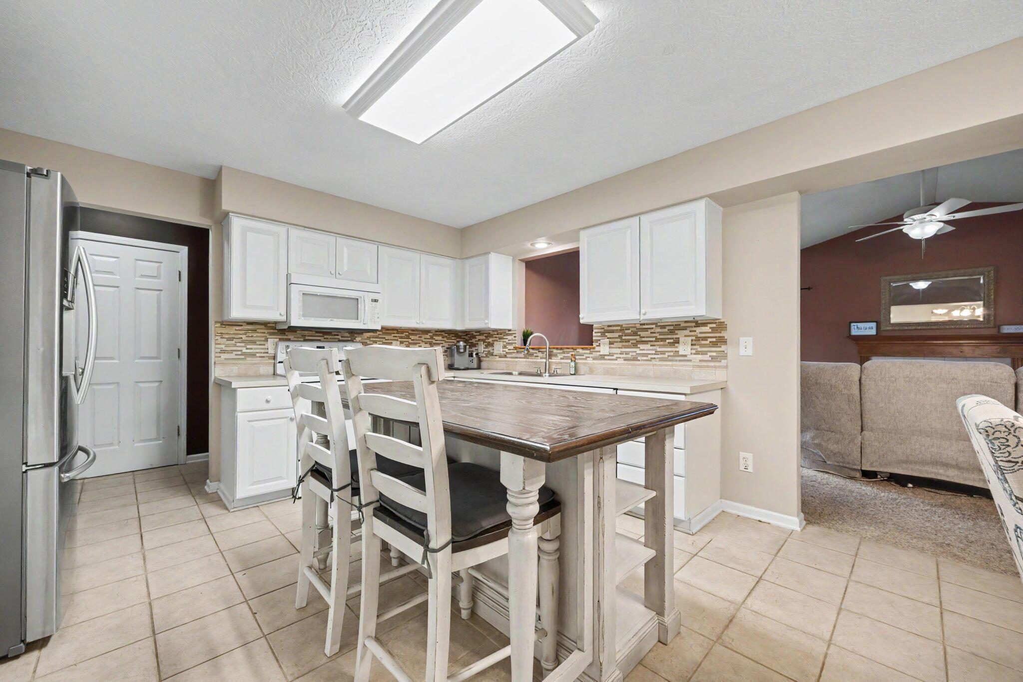 2265 Reeves Avenue Lewis Center, OH 43035 - Photo 19 of 74 20-1-6