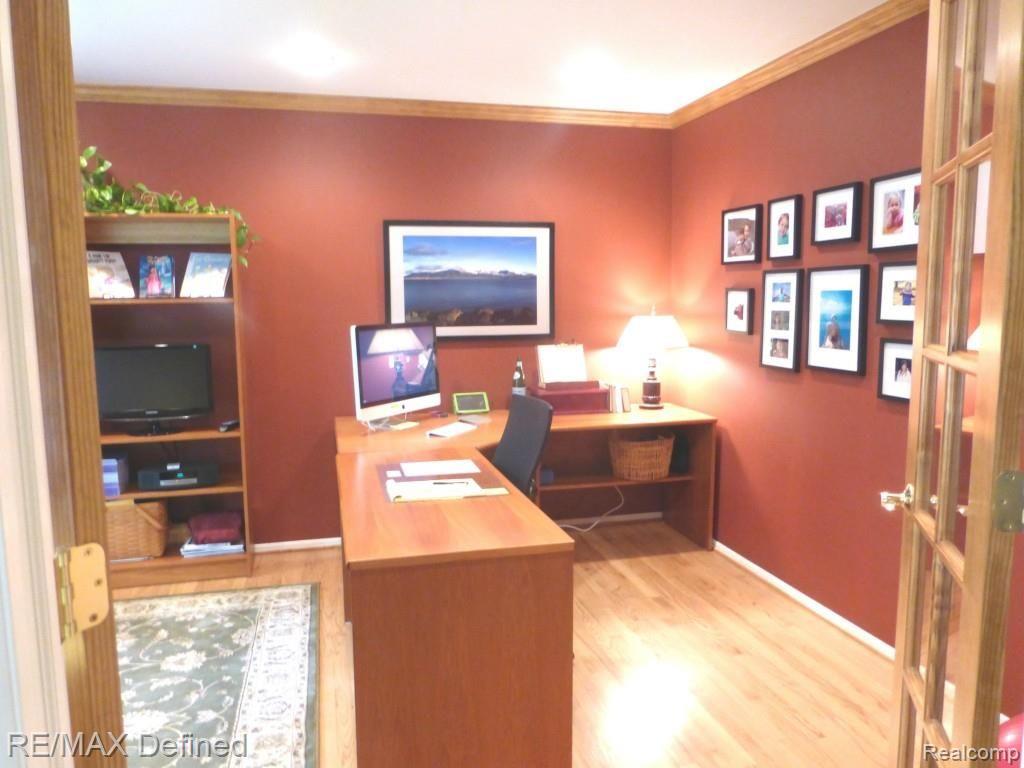 3543 Beach Road Troy, MI 48084 - Photo 11 of 31 2014-05-14 02.33