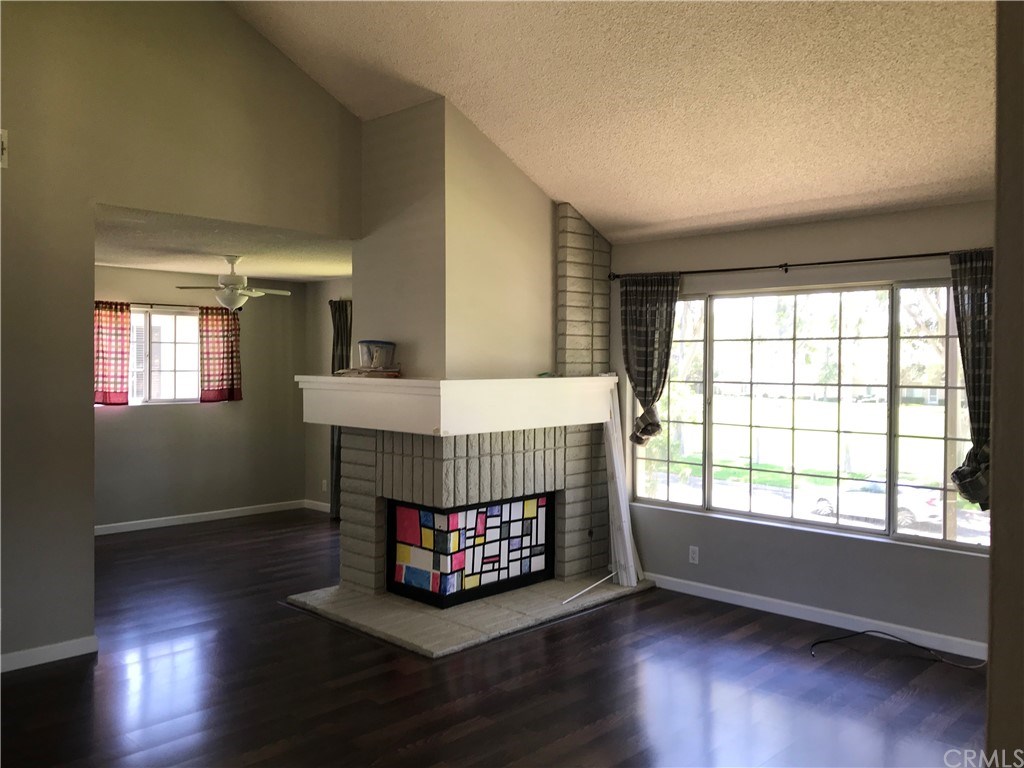 27 Greenfield Irvine, CA 92614 - Photo 2 of 21