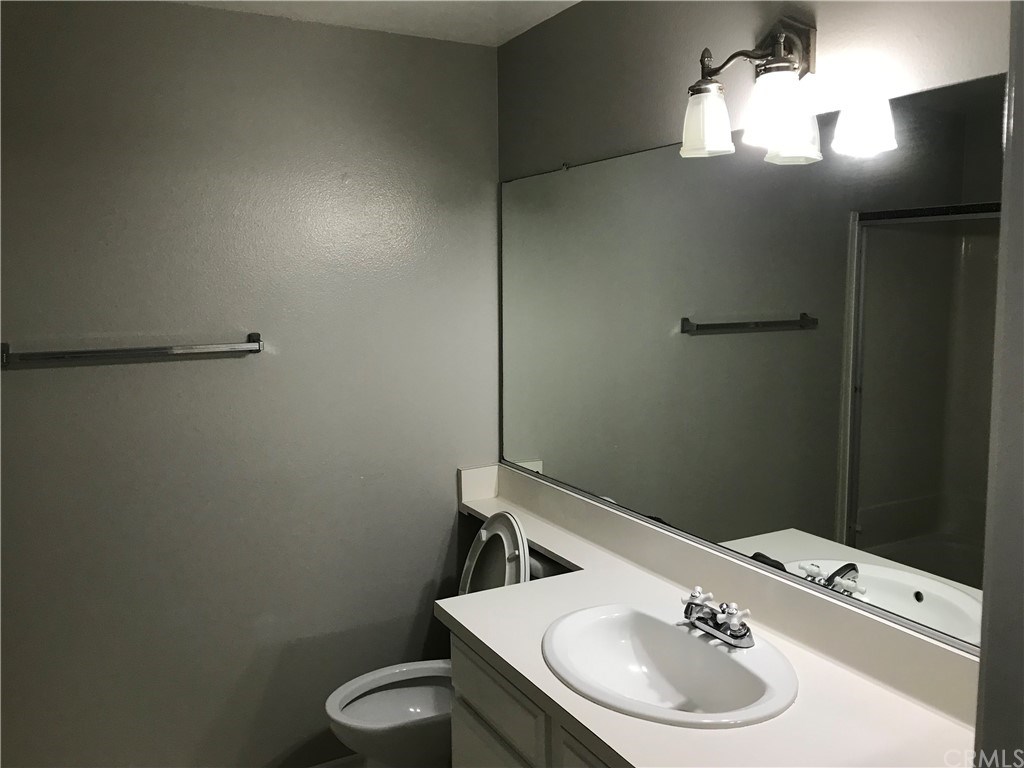 27 Greenfield Irvine, CA 92614 - Photo 13 of 21