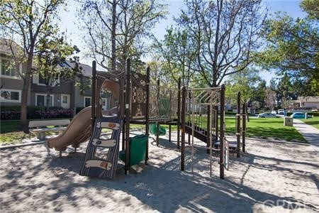 27 Greenfield Irvine, CA 92614 - Photo 19 of 21