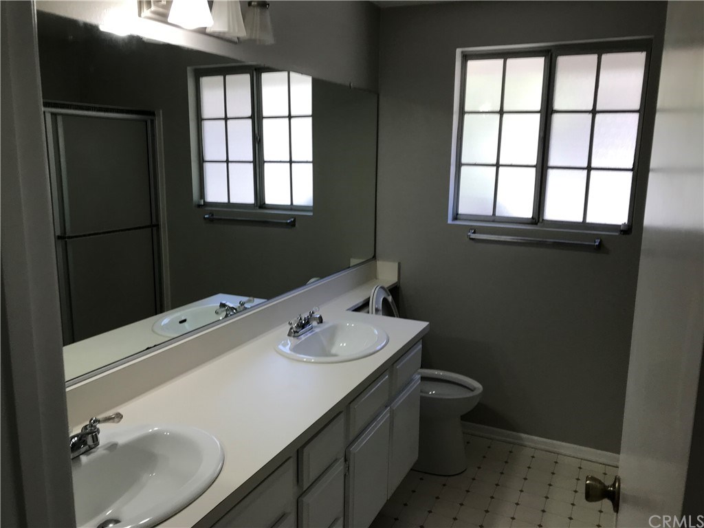 27 Greenfield Irvine, CA 92614 - Photo 5 of 21