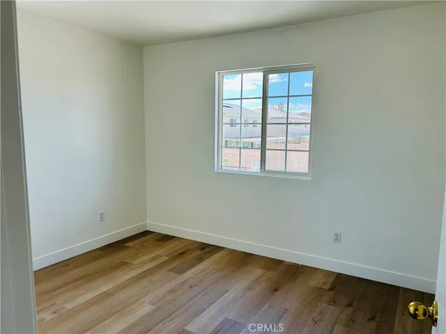 $2,300 | 13145 Falcon Trail, Victorville, CA 92392