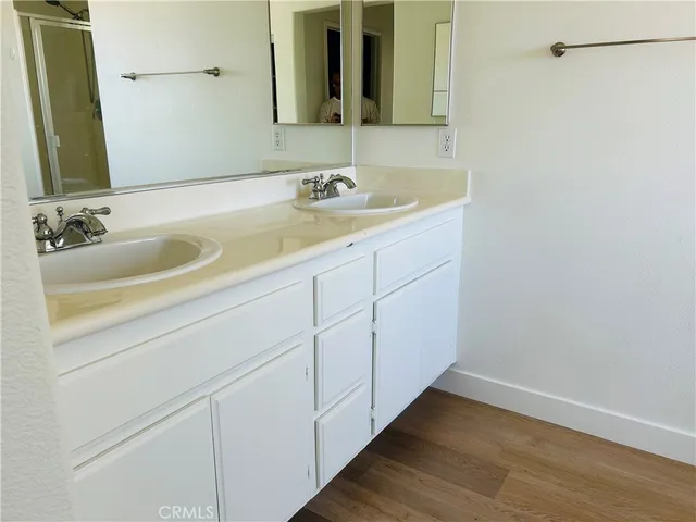 $2,300 | 13145 Falcon Trail, Victorville, CA 92392