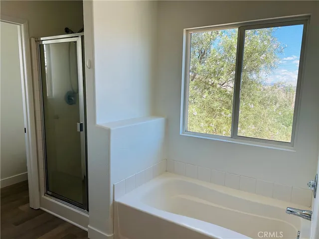 $2,300 | 13145 Falcon Trail, Victorville, CA 92392