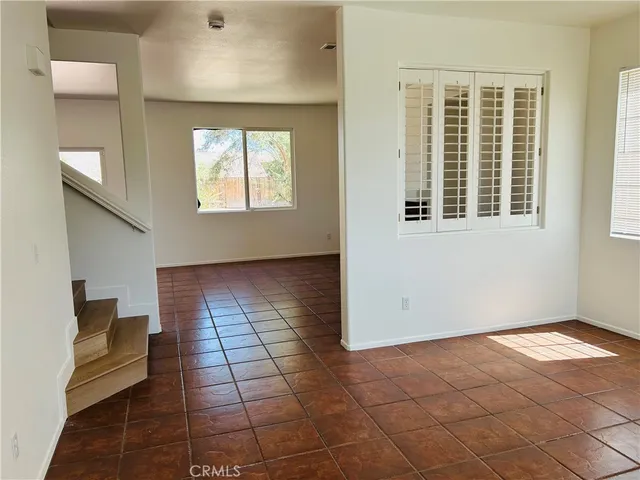 $2,300 | 13145 Falcon Trail, Victorville, CA 92392