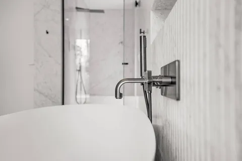 $5,995,000 | 8 Barnes Avenue, East Hampton, NY 11937