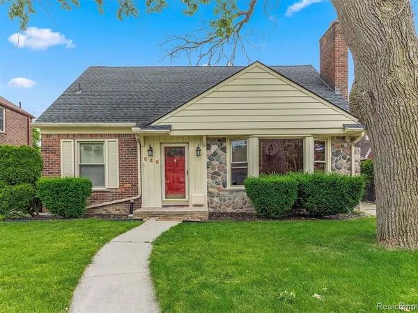 $422,000 | 649 Meridan Street, Dearborn, MI 48124