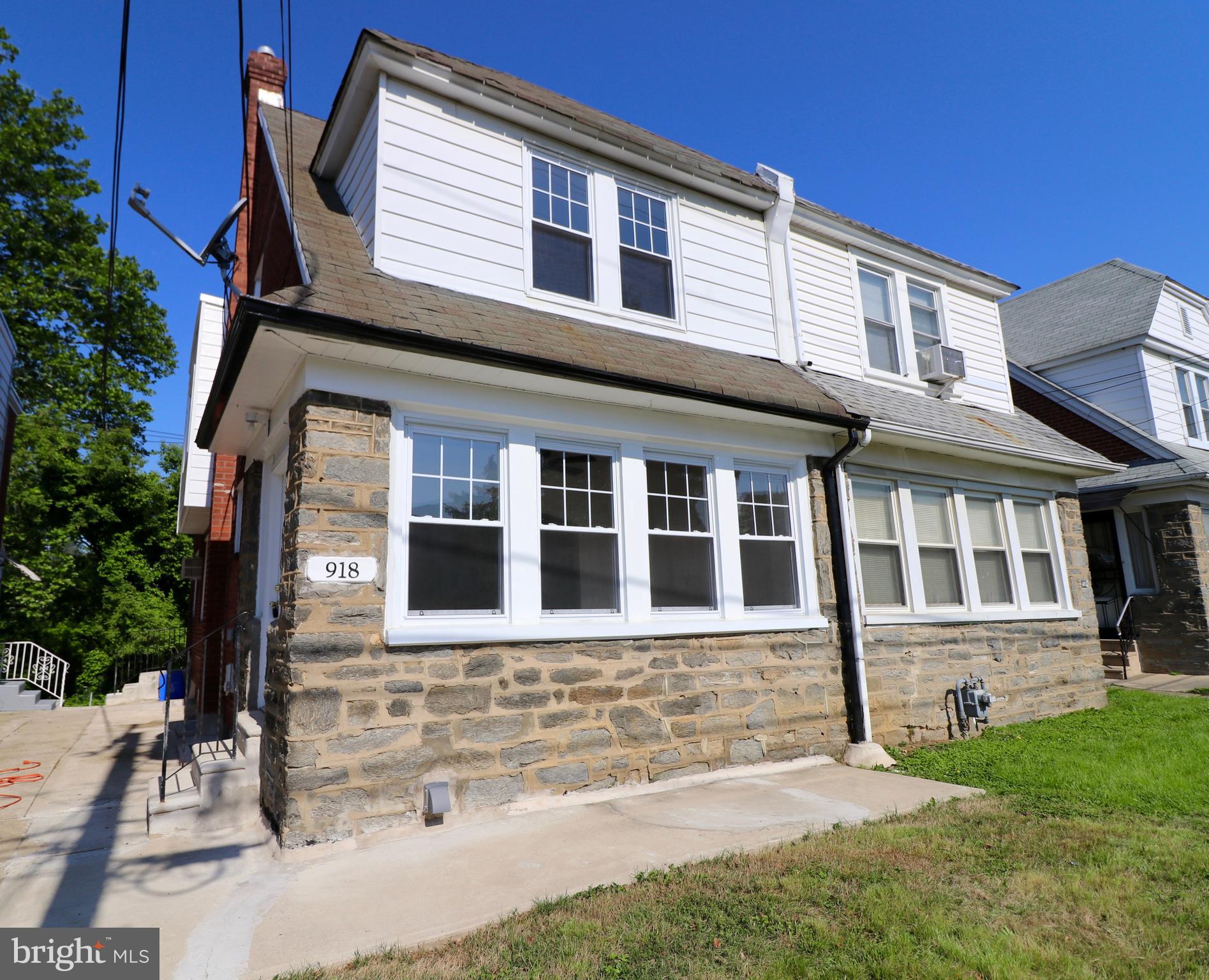 918 Rundale Avenue Lansdowne, PA 19050 - Photo 3 of 36