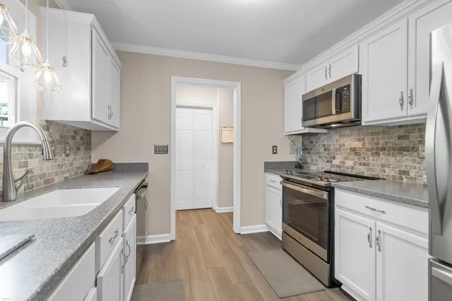 $1,170,000 | 1180 Island View Drive, Mount Pleasant, SC 29464