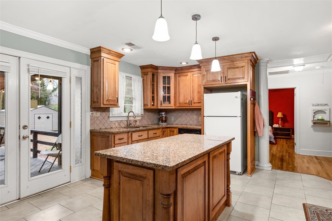 1124 Springdale Road Anderson, SC 29621 - Photo 13 of 43