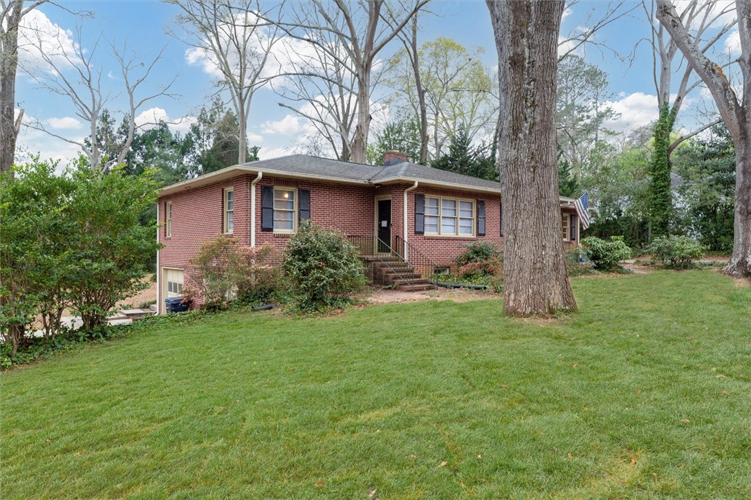1124 Springdale Road Anderson, SC 29621 - Photo 3 of 43
