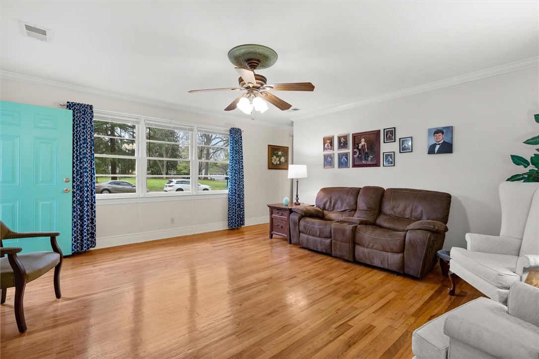 1124 Springdale Road Anderson, SC 29621 - Photo 10 of 43
