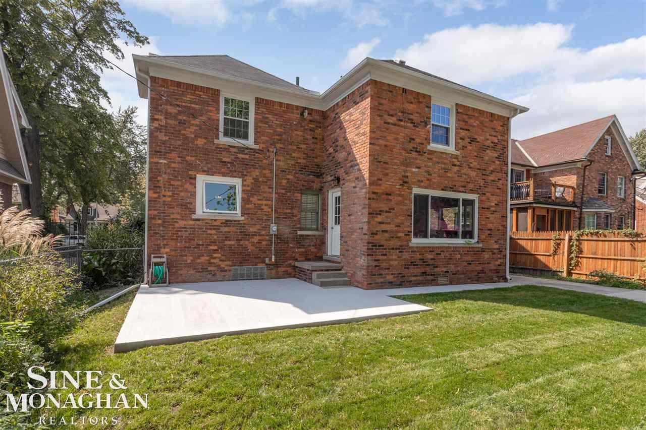 932 Washington Road Grosse Pointe, MI 48230 - Photo 42 of 48 50059925-41.JPG