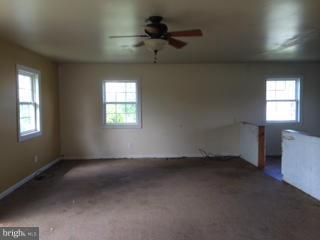 40626 Rudys Lane Loveville, MD 20656 - Photo 2 of 25 Living Room