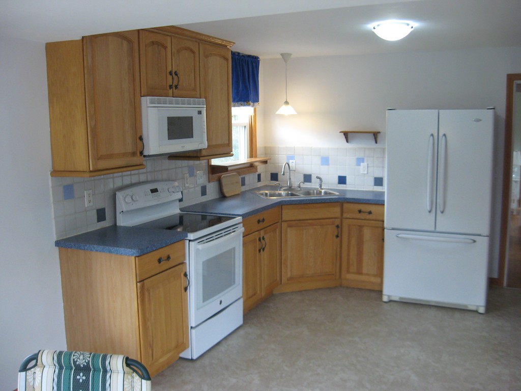 403 Bay Road Belchertown, MA 01007 - Photo 8 of 30 Gallery Image 8