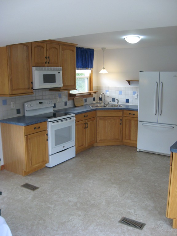 403 Bay Road Belchertown, MA 01007 - Photo 10 of 30 Gallery Image 10