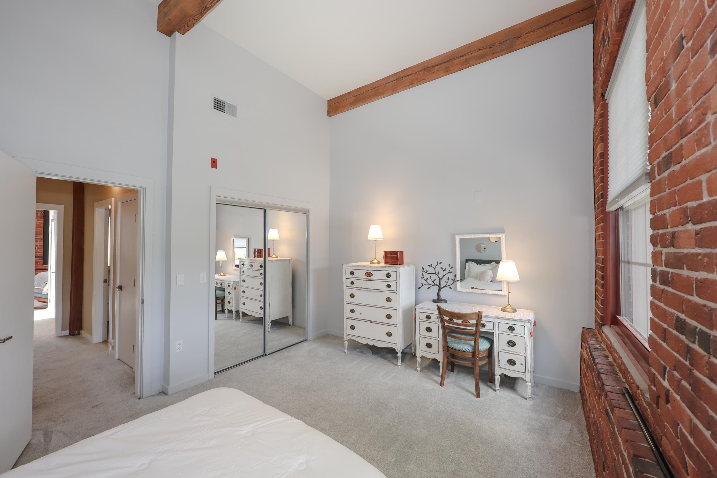 37 Church Street, Unit 7 Keene, NH 03431 - Photo 14 of 41
