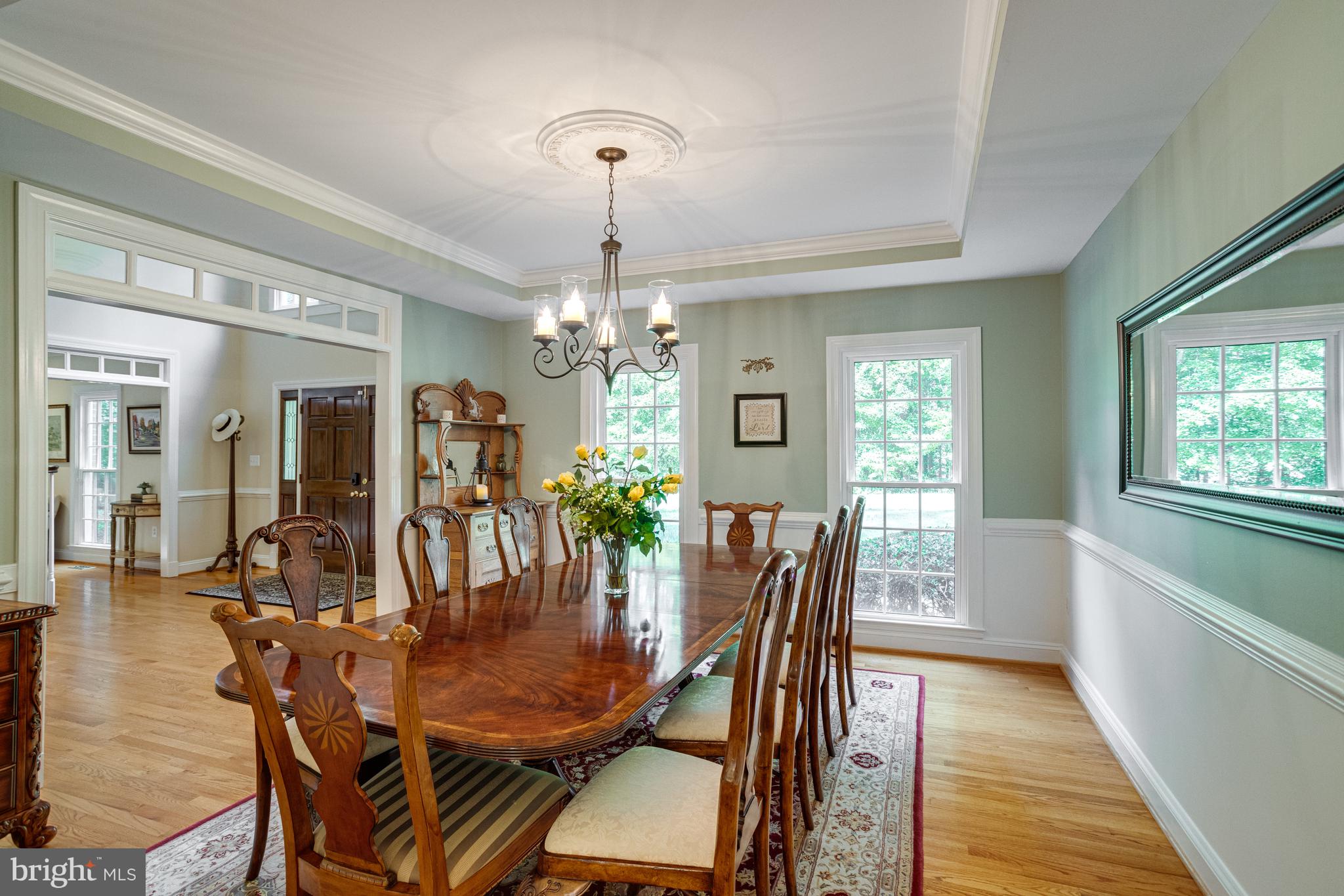 11901 Chapel Road Clifton, VA 20124 - Photo 12 of 98 Tray Ceiling and Transom