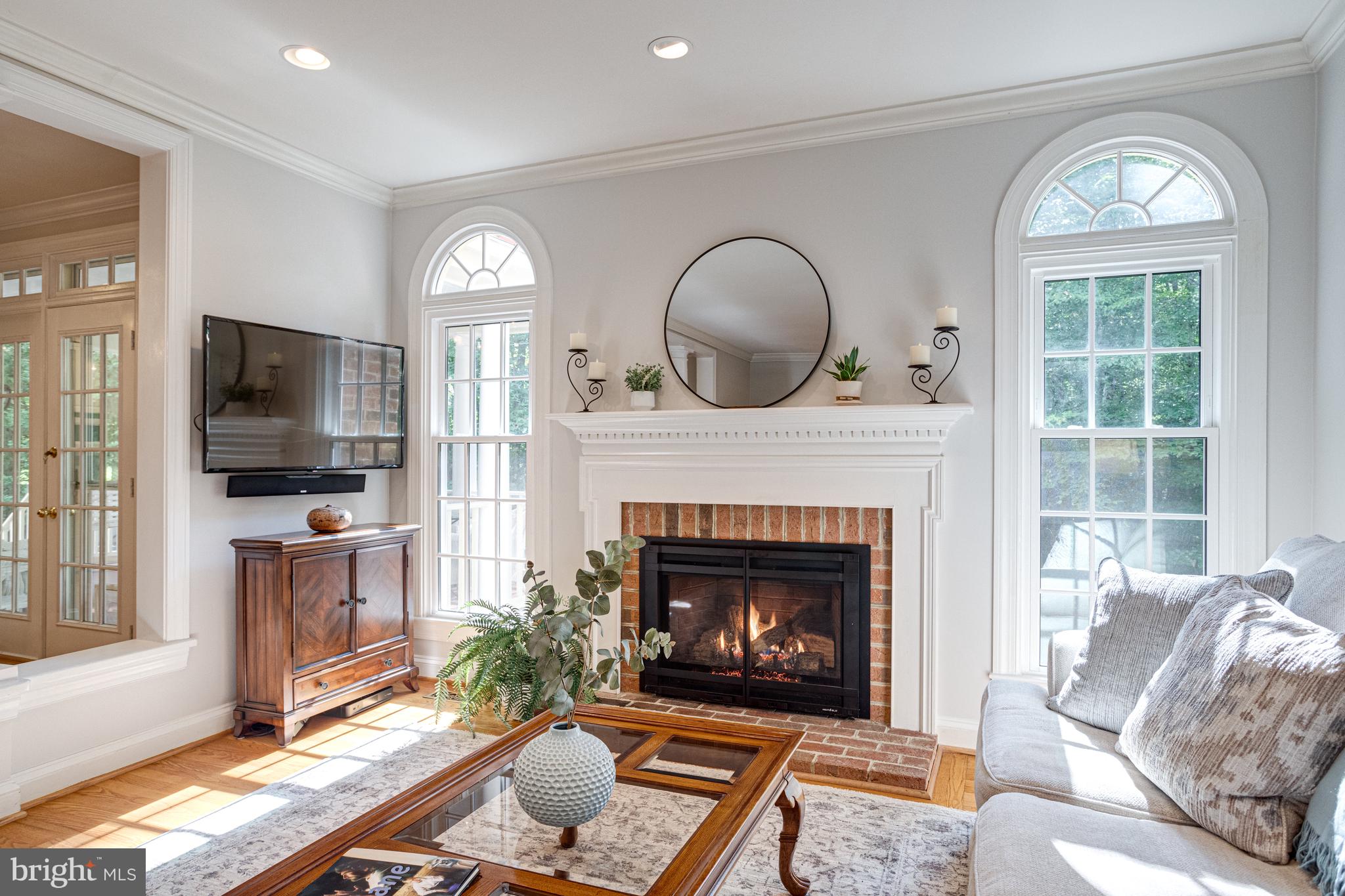 11901 Chapel Road Clifton, VA 20124 - Photo 20 of 98 High Efficiency Gas Fireplace with Thermostat