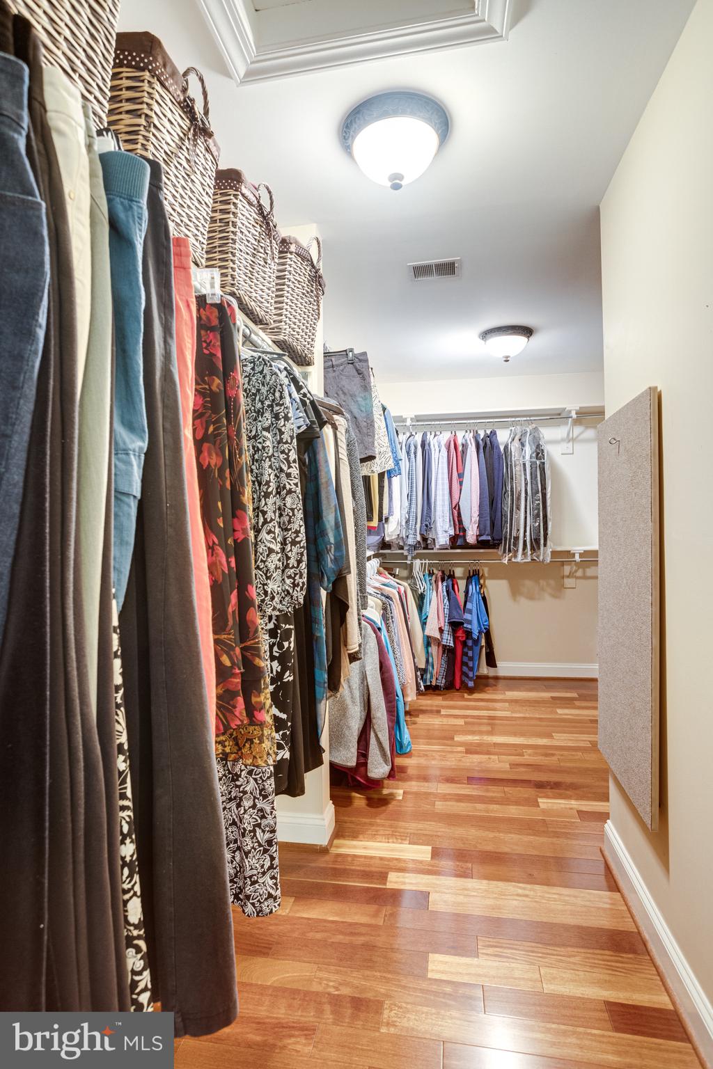 11901 Chapel Road Clifton, VA 20124 - Photo 47 of 98 Huge Walk-in Closet