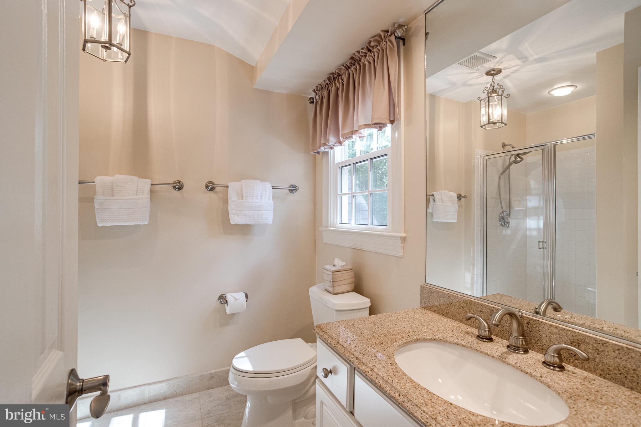 11901 Chapel Road Clifton, VA 20124 - Photo 57 of 98 Bathroom #3