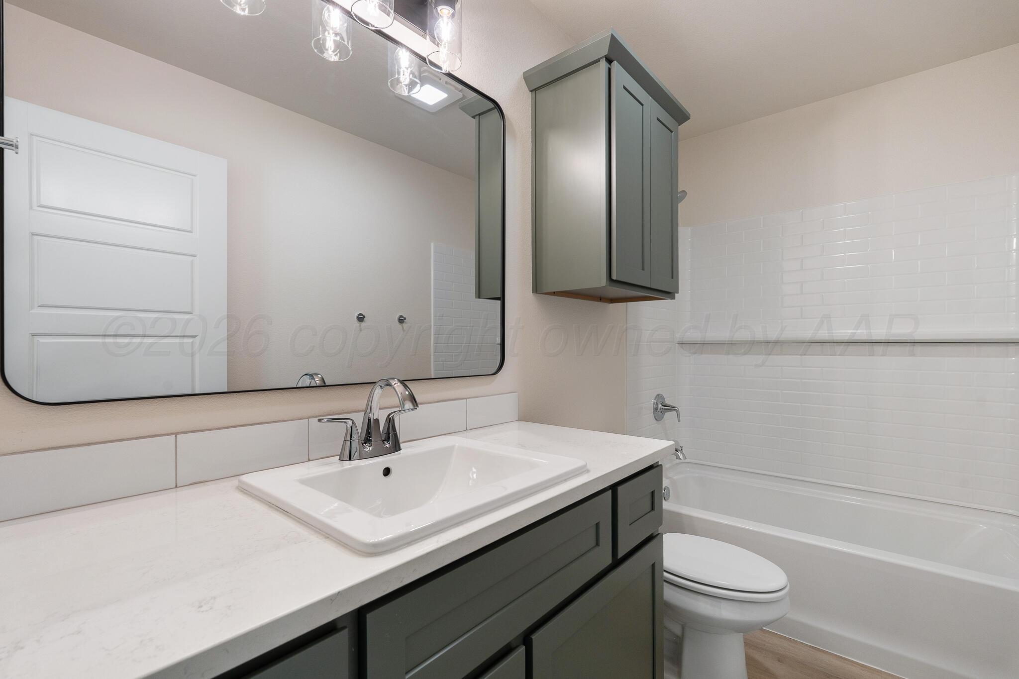 3004 Bluejay Road Amarillo, TX 79124 - Photo 30 of 35 Hall Bathroom