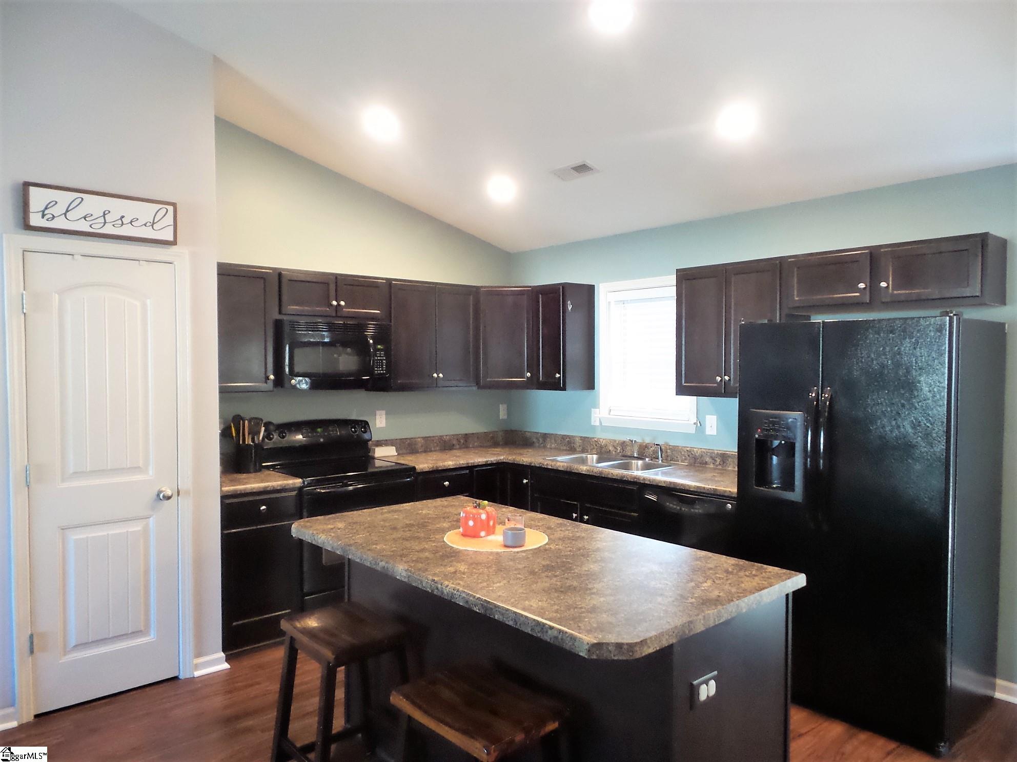 403 Mandys Meadow Drive Inman, SC 29349 - Photo 11 of 36