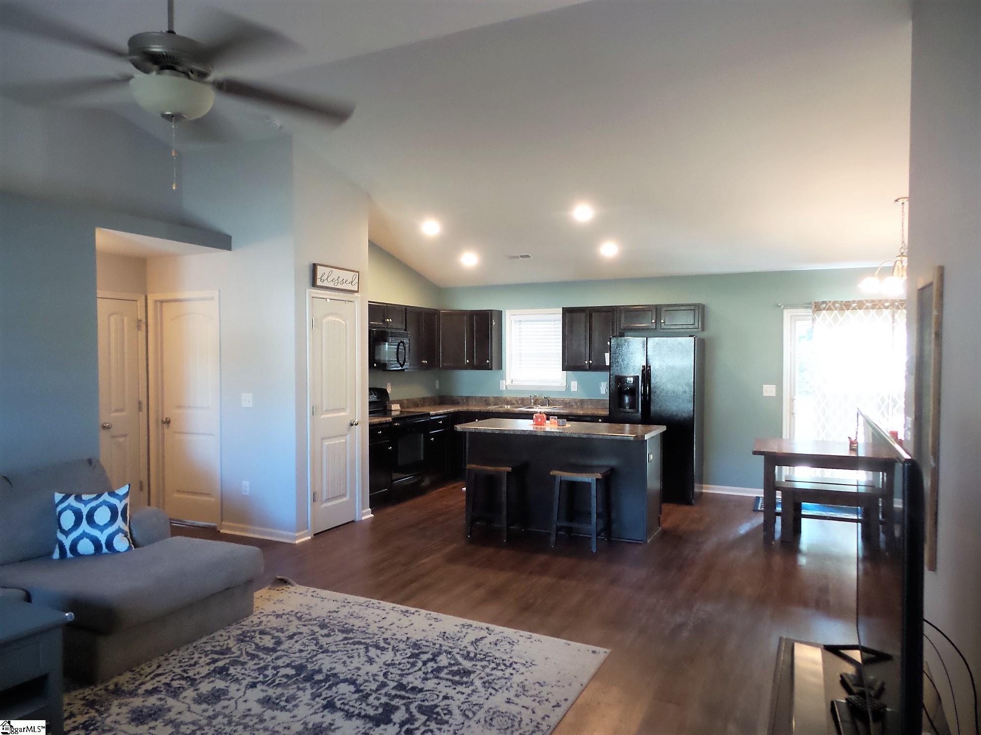 403 Mandys Meadow Drive Inman, SC 29349 - Photo 9 of 36